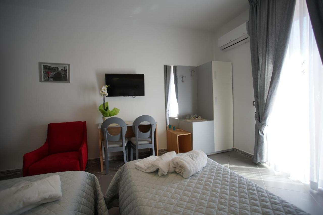 Serendipity B&B Μεσίνα Εξωτερικό φωτογραφία
