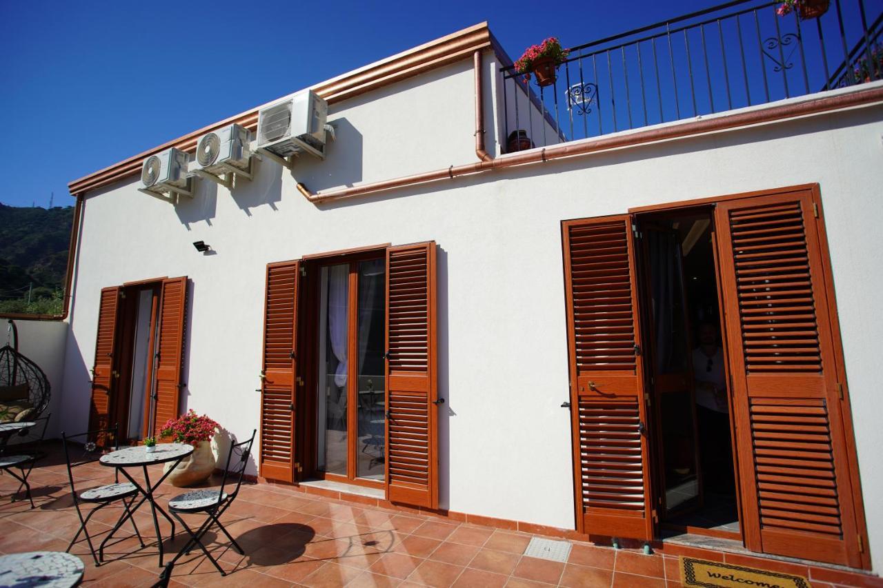 Serendipity B&B Μεσίνα Εξωτερικό φωτογραφία