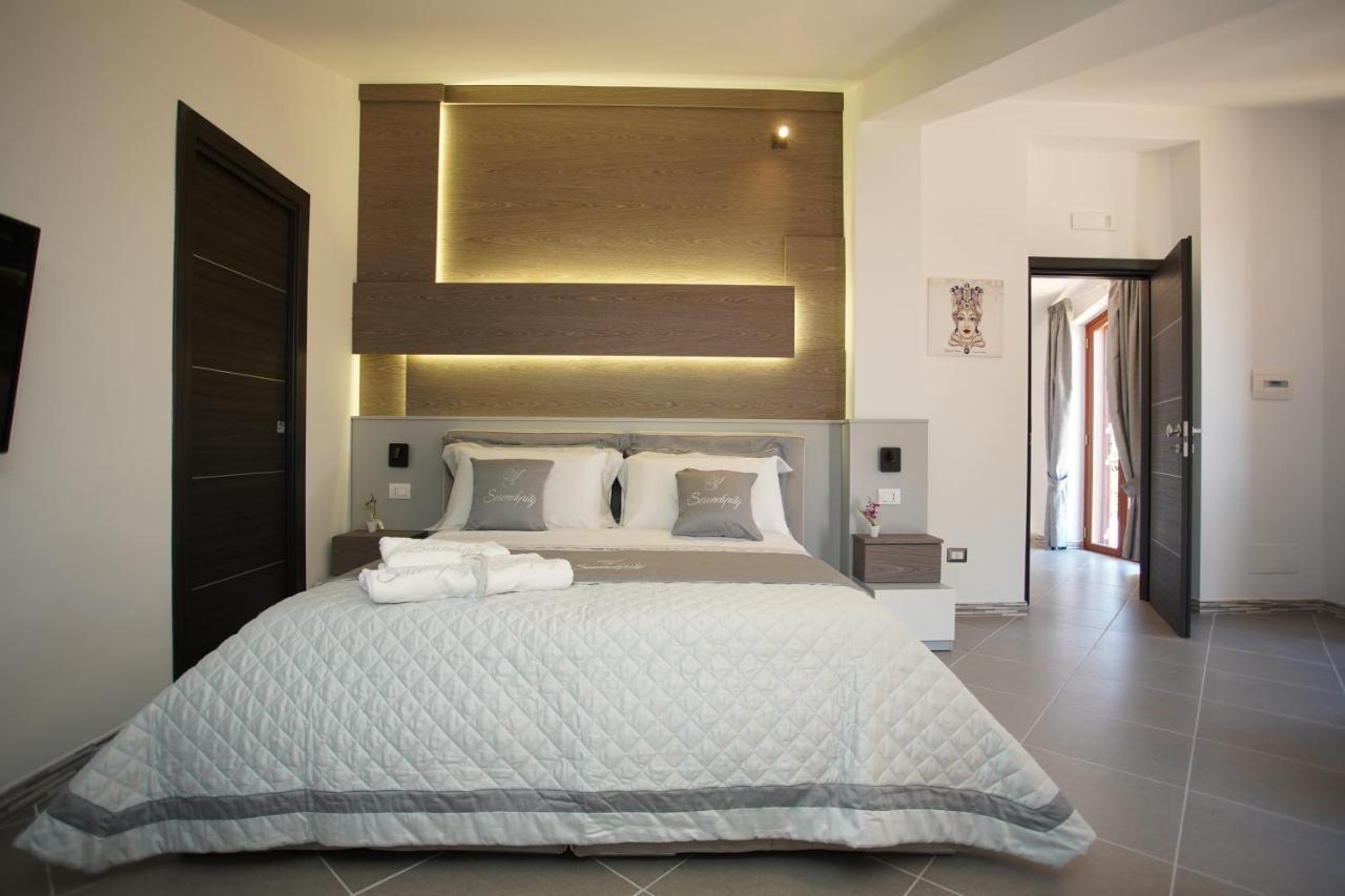 Serendipity B&B Μεσίνα Εξωτερικό φωτογραφία