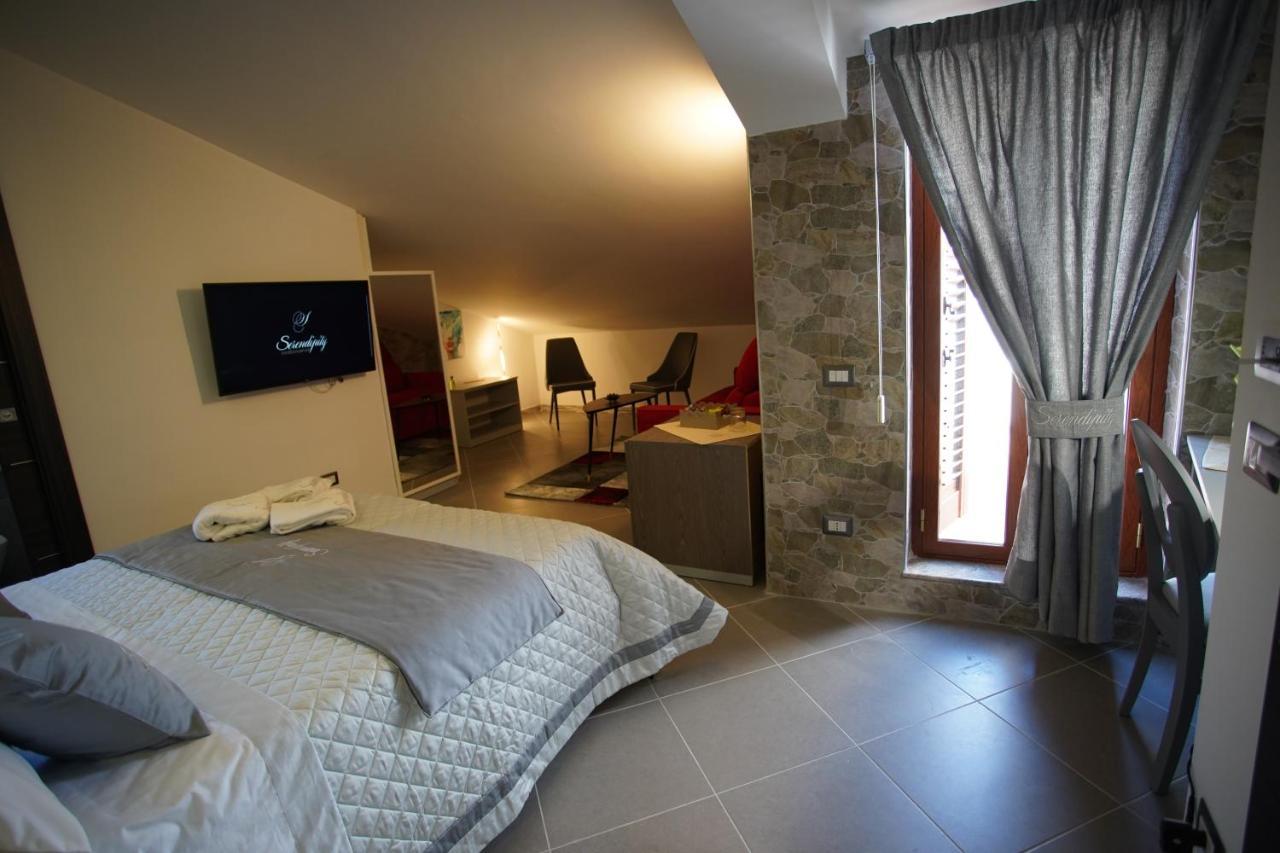 Serendipity B&B Μεσίνα Εξωτερικό φωτογραφία